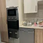 مطبخ لونين خشب داخلي وخشب خارجي