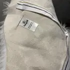 جواعد لون ابيض للسياره طاولات وشنط سفر سيكل كلارا