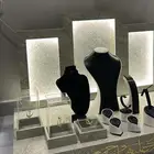 استاند للملكه