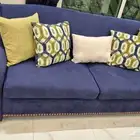 طقم كنب مع ستاره بحاله جيده مكون من 3 ثلاثي و5 مفرد و1ستاره