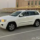 للبيع جيب جراند شروكي لريدو دبل موديل 2011