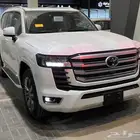تويوتا لاند كروزر صالون GXR L3 بنزين موديل 2026