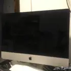 شاشة كمبيوتر معا كيبورد وماوس