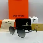 نظارات شمسية ماركة رجالي ونسائي