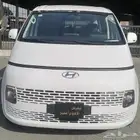 ستاريا 2022 نص فل 2.2 ديزل تيربو 11 راكب بصمه