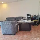 مكتب خشبي بدولاب وكنب وكرسي