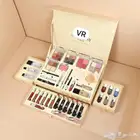 مجموعة اي شادوا احترافية مكونك من 18 لونا  تتيح لك اطلالات م