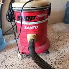 مكنسة كهربائية ب 80ريال