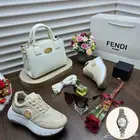 طقم هدايا نسائي من فندي شامل التوصيل والشحن