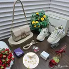 هدايا نسائيه ماركة ديور