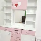 سرير لبيع ثانين مع تسريحه