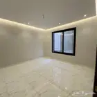 شقة تمليك 5 غرف واجهة امامية فاخرة حي ابرق الرغامة 495 الف