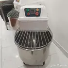 عجانه حلزونيه و فراده عجين شبه جديد استخدام اقل من شهر