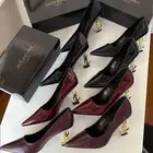 شنط وكعب مع كل ملحقاتها وكرت الماركه