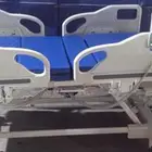 سرير طبي كهربائي