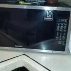 مايكرويف وغسالة وسخان مياه للبيع