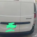 سيارة رينو دوكر
