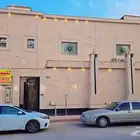 فيلا للايجار بسعر مميز حى طويق شارع الذهبى