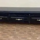 سريرين وطاولتين