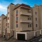 للبيع شقق علويه تشطيب عصري حيث في أبها حطين