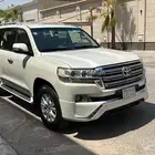 للبيع تويوتا لاندكروزر 2018 نظيف جدا V6 سلندر
