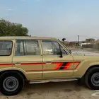 للبيع صالون مديل 83 نظيف