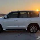 للبيع جيب لكزس LX570 مالك اول