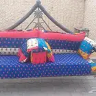 يوجد كرسي حديد مع الجلسه الخاصه للبيع