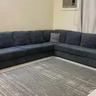 يوجد كنب نظيف خالي من الكسور وقوي على السوم والله يبارك