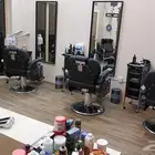 اثاث صالون حلاقة رجالي