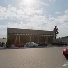 للايجار بالكامل عدد 5 محلات بموقع مميز