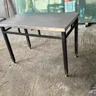 معدات وطالات عرض لمحل سمك