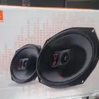 سماعات جي بي ال دائري بيضاوي