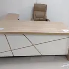أثاث مكتبي
