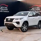 تويوتا فورتشنر VX1 بنزين 2025 لدى شركة عبدالمجيد الخضر