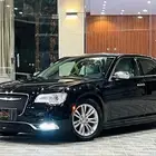 كرايزلر 2017 C300 (بحالة ممتازة)