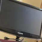 للبيع شاشة كمبيوتر سامسونج   حالة ممتازة