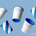 متخصصون في خدمات الطباعة المخصصة للأكواب والعلامات التجارية