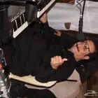 عازف بيانو