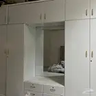 دولاب ملابس كبير