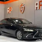 لكزس ES 300 H 2022 بحالة ممتازه جدا جدا