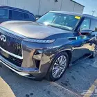 للبيع انفنتي QX80 موديل 2025 فئه Luxe شبه اصفار وارد كندا
