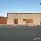 استراحة للبيع في موقع مميز