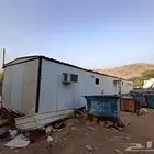 3 بركسات طول البركس الواحد 9 متر مقسم 3 غرف