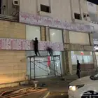 تركيب لوحات حروف بارزة بنر استيكرات صيانة لوحات واجهات كلادن