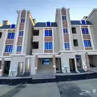 للبيع شقق علوي مع سطح خاص 6غرف من 520الف بحي المعارض