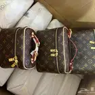 شنط درجة أولى جمله وتجزئه لتواصل واتس