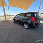 بيجو 5008 موديل 2016