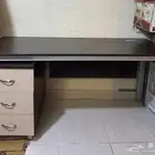 طاولة مكتب مكتبة كتب
