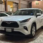 تويوتا هايلاندر 2022 LE ( عبداللطيف جميل )